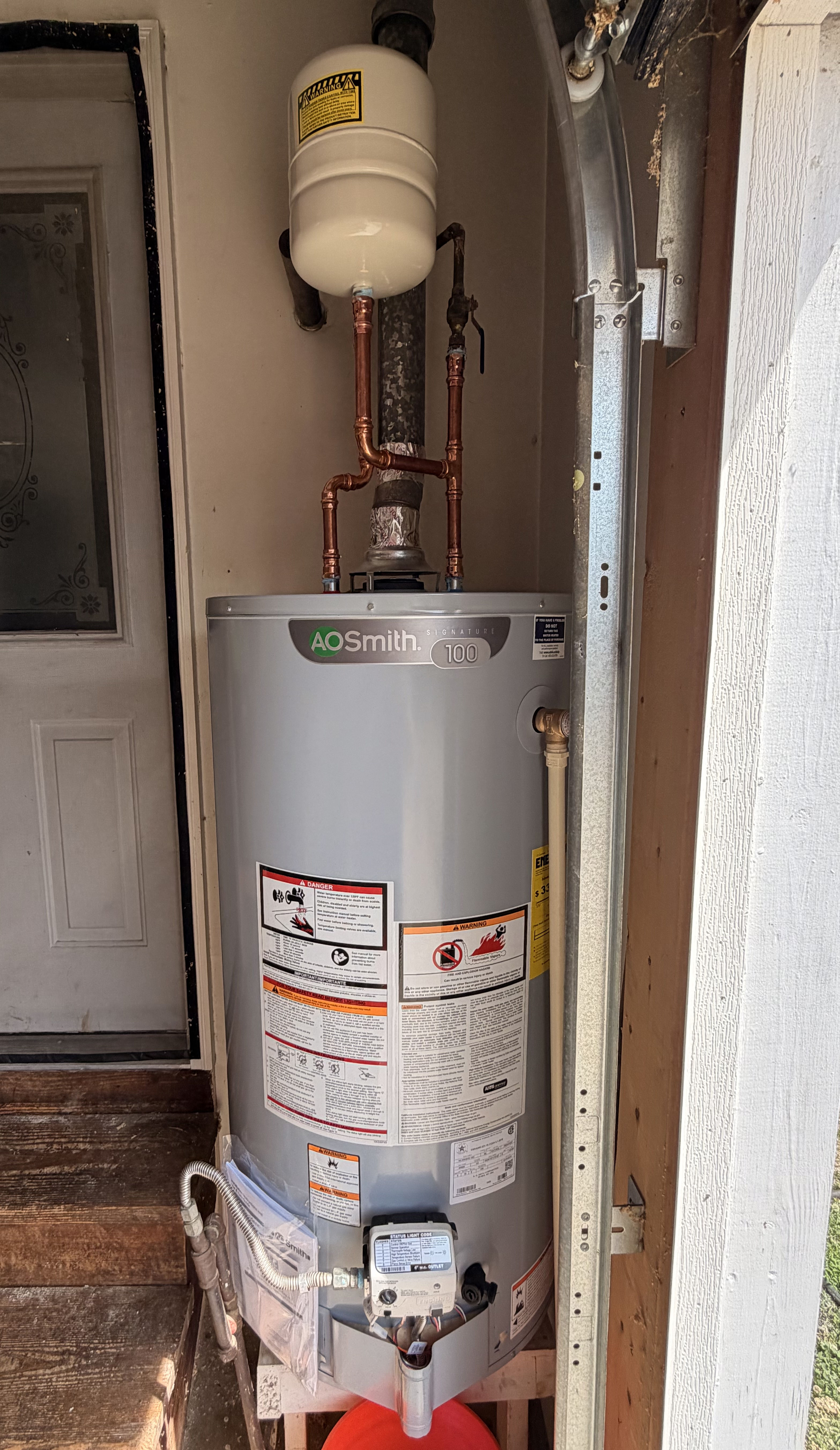 Water Heater Down? We Got This Homeowner Hot Water Fast image